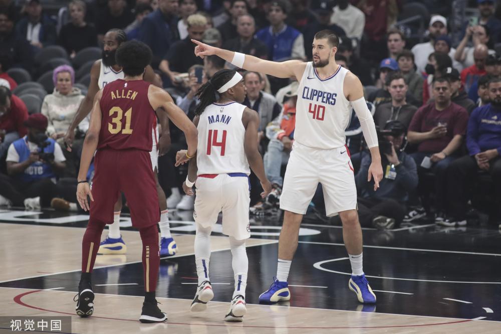 赛场上可谓 赛场上可谓