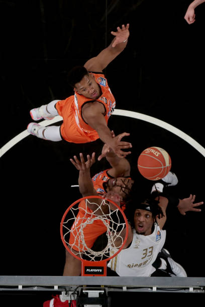 是一个足球 是一个足球