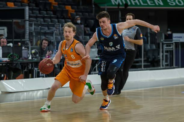 队协作的平 队协作的平